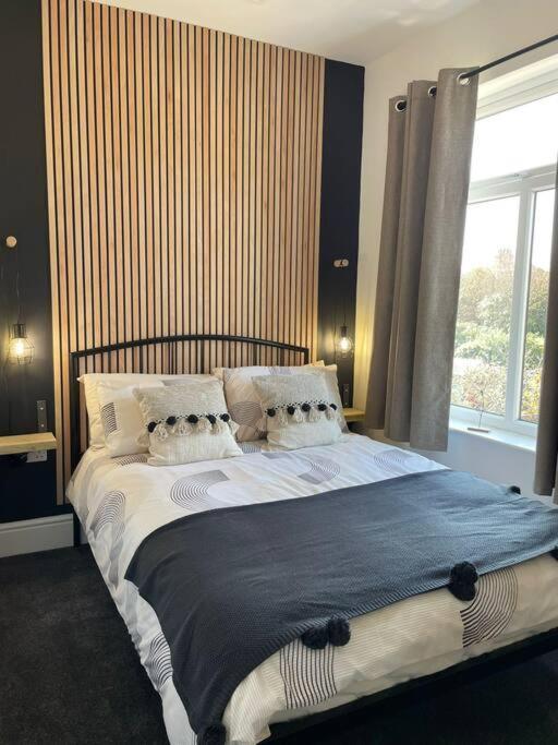Modern 2 Bedroom House * Cleethorpes