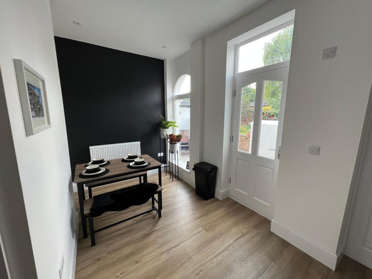 Modern 2 Bedroom House * Cleethorpes