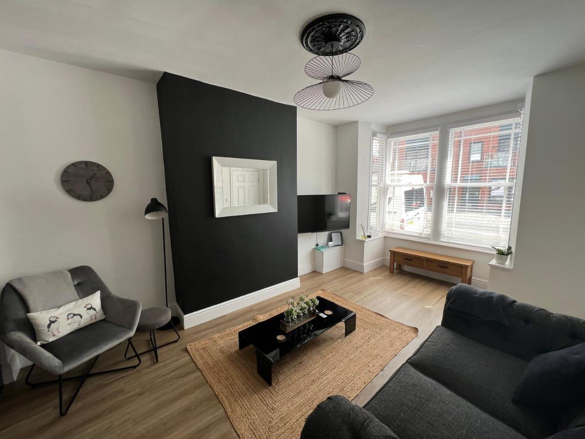 Modern 2 Bedroom House Ferienhaus
